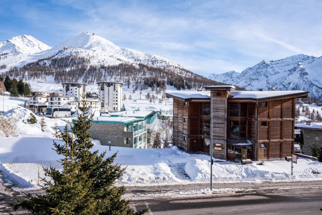 Chalet Weal Aparthotel Sestriere Exterior photo