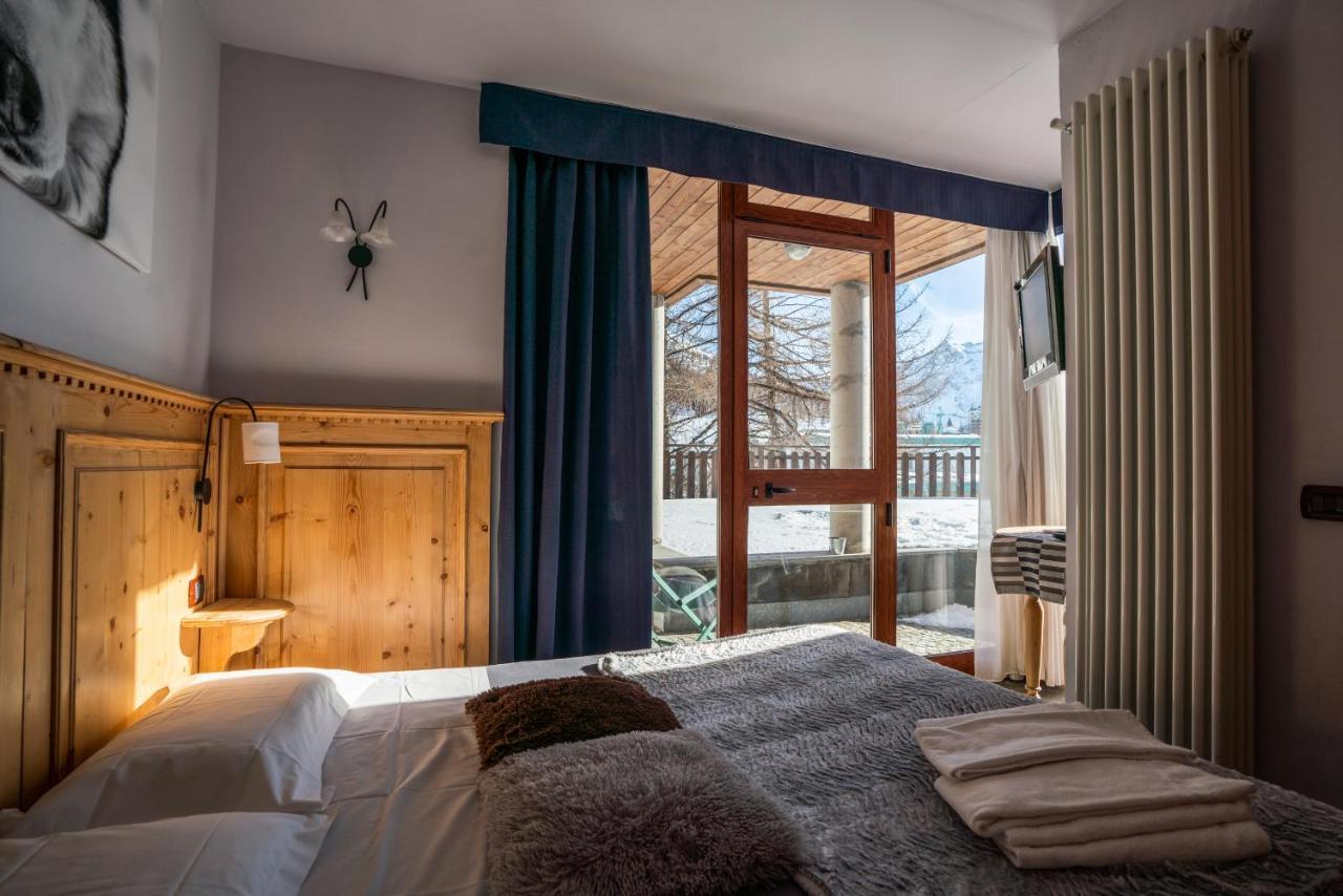 Chalet Weal Aparthotel Sestriere Exterior photo